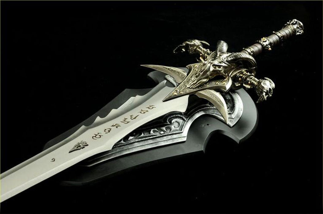 Frostmourne, Blade of the Lich King — Replica Sword